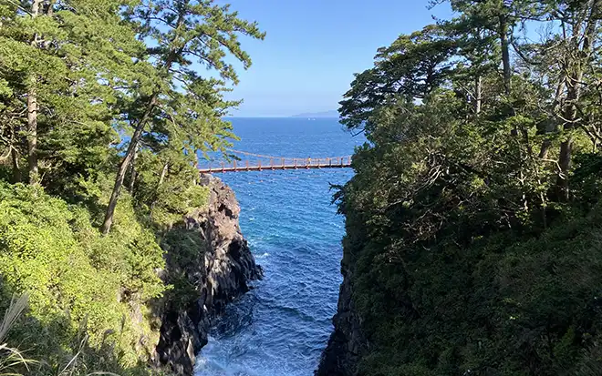 城ケ崎海岸へ